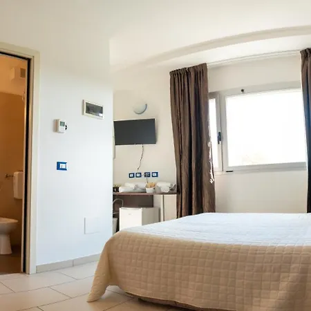 Ulisse Hotel *